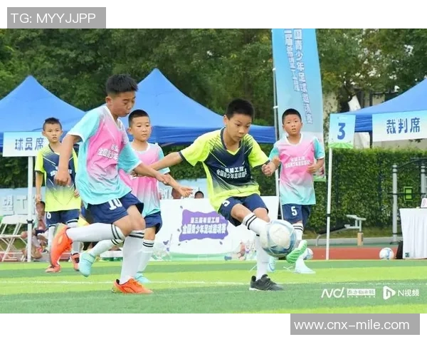 青少年足球发展新路径探索与实践促进青少年身心健康成长