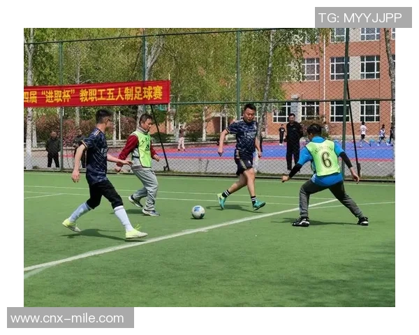 提升球技与团队默契的足球热身游戏推荐与玩法解析